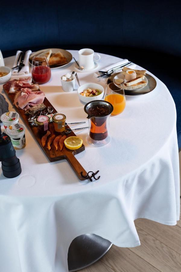 Hotel & Restaurant Origines Par Adrien Descouls - Teritoria Le Broc  외부 사진