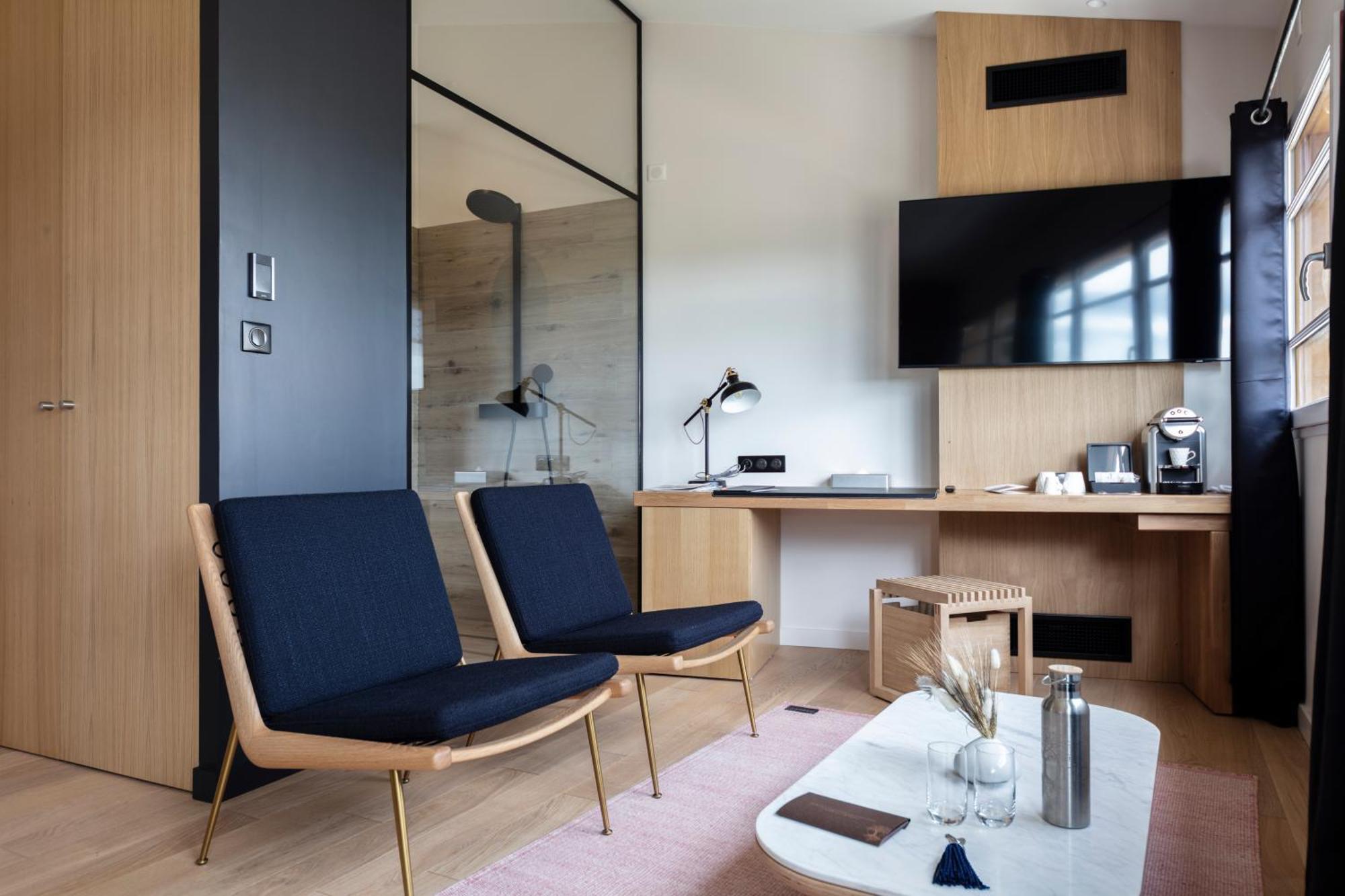 Hotel & Restaurant Origines Par Adrien Descouls - Teritoria Le Broc  객실 사진