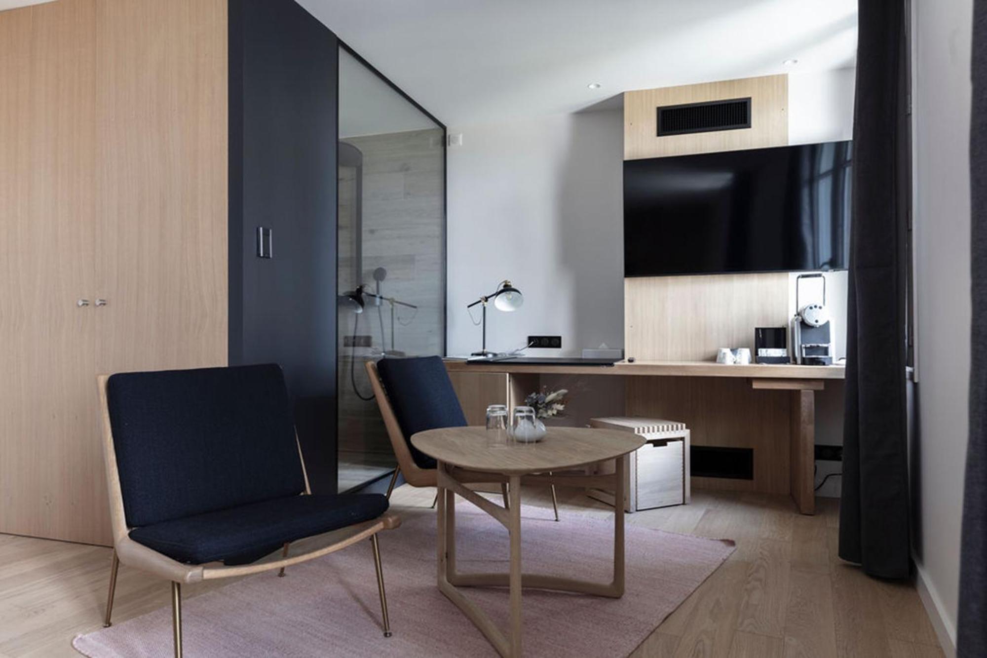 Hotel & Restaurant Origines Par Adrien Descouls - Teritoria Le Broc  객실 사진