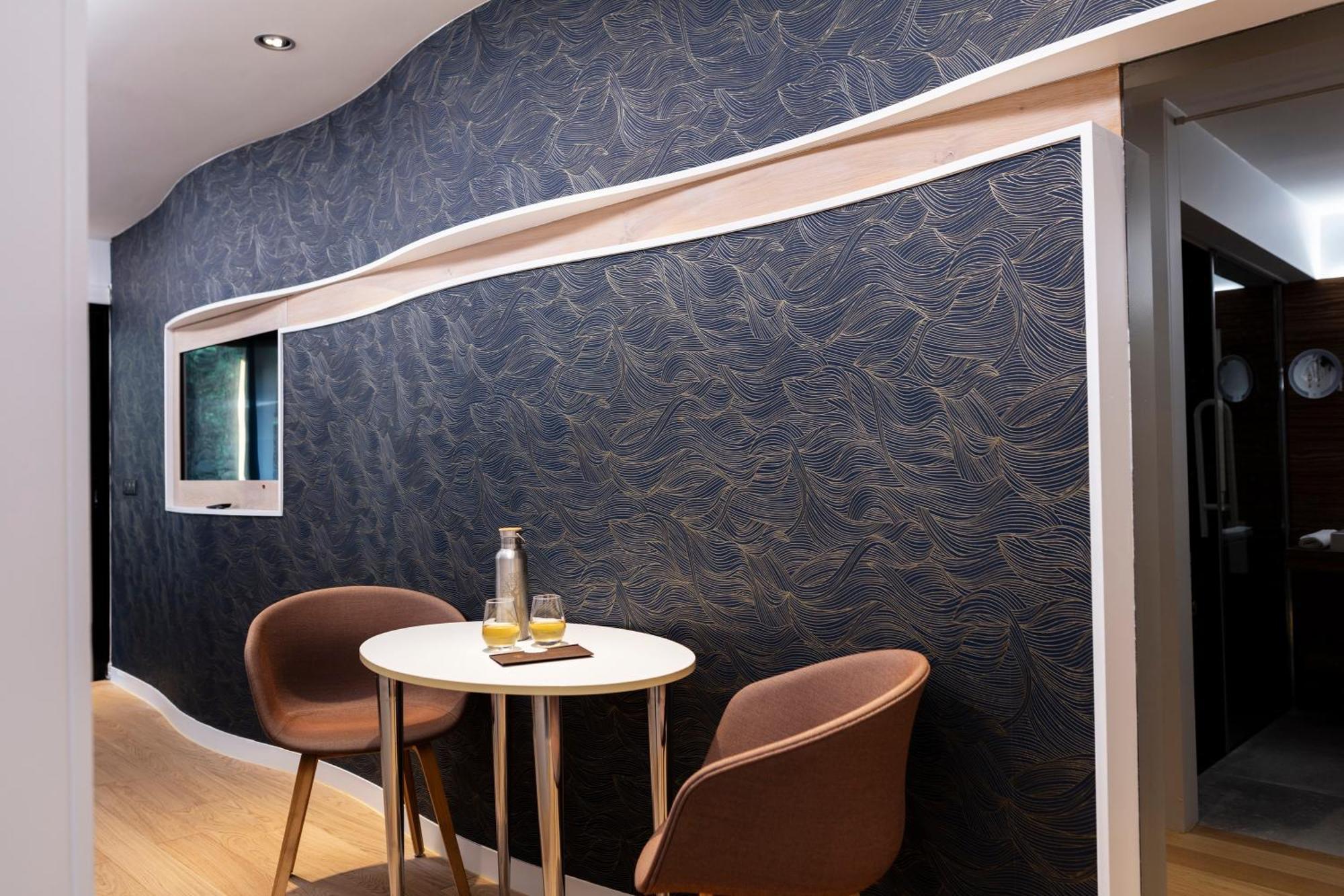 Hotel & Restaurant Origines Par Adrien Descouls - Teritoria Le Broc  객실 사진